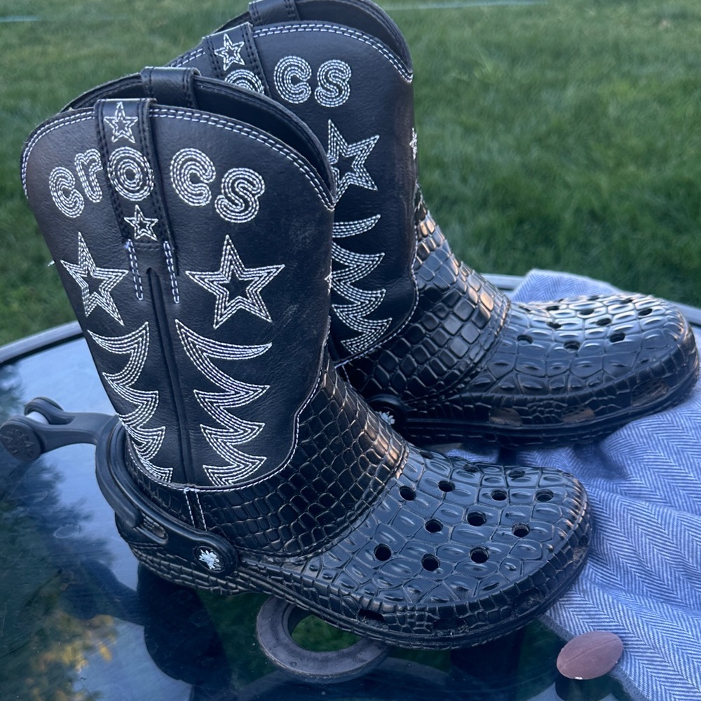 CROCS Black Starry Cowboy Boots